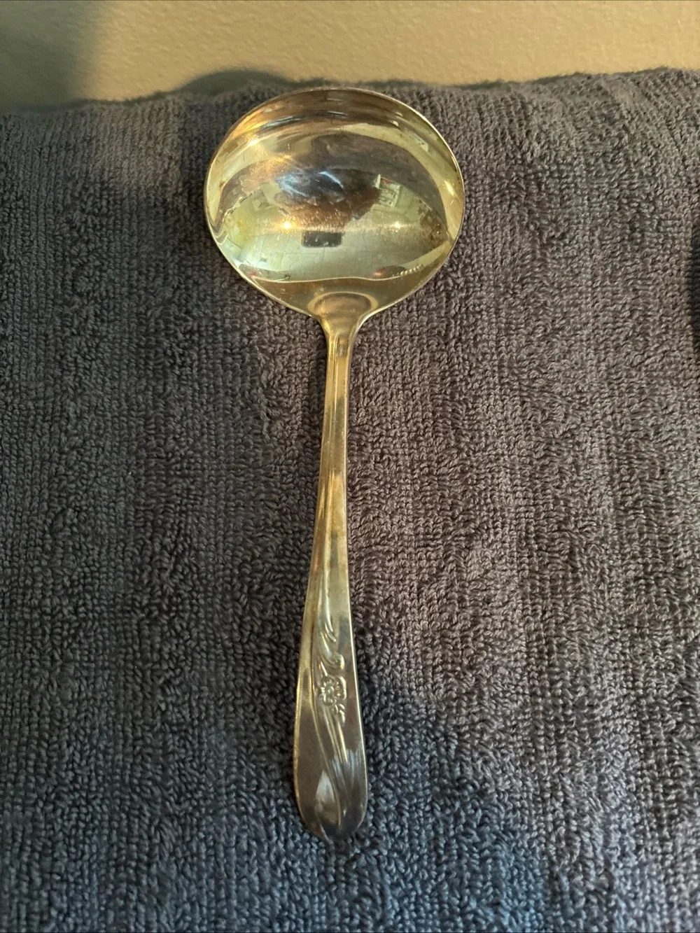 Gold-Tone 4-Piece Serving Utensil Set with Floral Detail